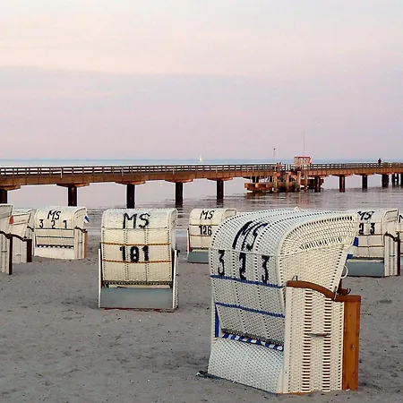 Prázdninový dům Beautiful With Outdoor Space *