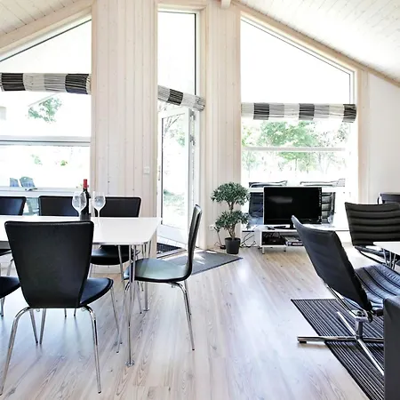 Prázdninový dům Beautiful With Outdoor Space