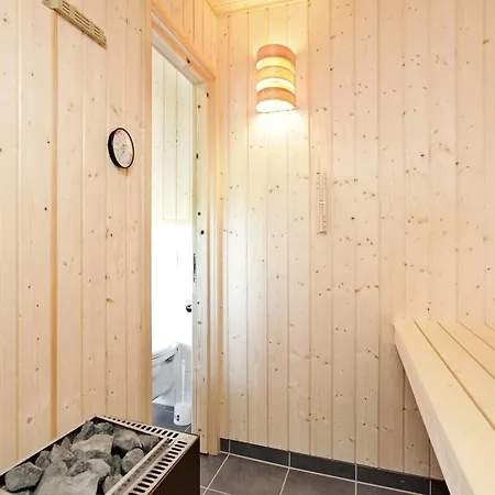 Prázdninový dům Beautiful With Outdoor Space *